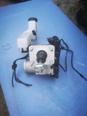 Hyundai santa fe iv насос гальмівна 58500-cl600 фото №1