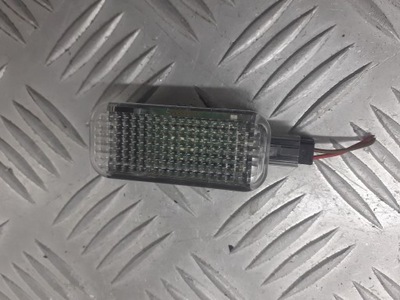 Лампа освітлення кабіни audi a6 c6 fl 2.0 tdi 4e0947415 фото №1