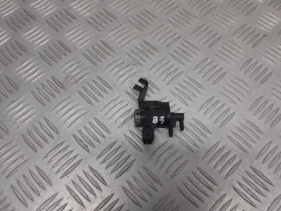 Клапан вакууму vw passat b5 1.9 tdi фото №1