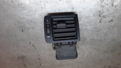 Решётка обдув правая volvo s40 y01103 фото №1