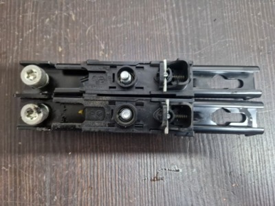 Повзунок регулювання поперечина citroen c4 ii 9672727080 фото №1