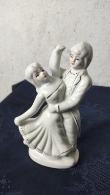 porcelanowa figurka para tańcząca