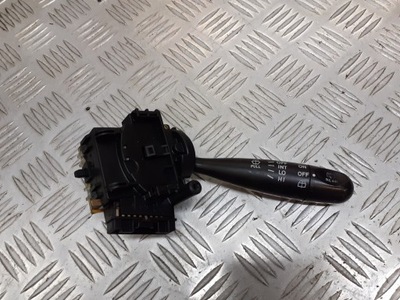 Перемикач двірник toyota yaris verso фото №1