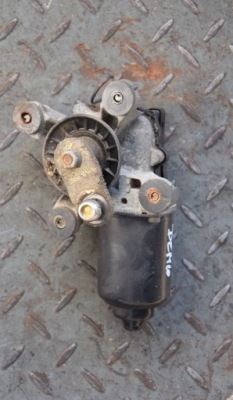 Моторчик двірник перед mazda demio i 96-99 фото №1