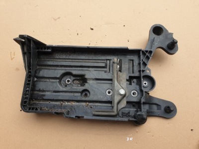 Основание под аккумулятор vw seat skoda 5q0915331j фото №1