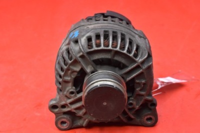 Генератор 028903031 vw passat b5 1.9 tdi 130 km 00-05 фото №1