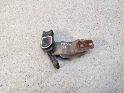 Датчик вирівнювання світла ксенон перед mercedes r172 slk - a0009050003 фото №1