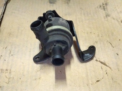 Насос wody - 1.4 tsi - 06h121079k фото №1