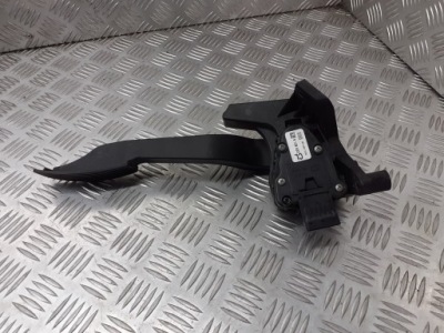 Потенциометр газа opel corsa c 1.2 9129423 фото №1