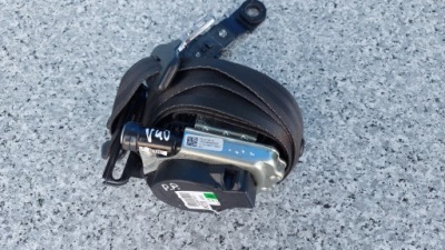 Volvo v40 2 ремень безопасности натяжитель правый  перед 31418479 фото №1