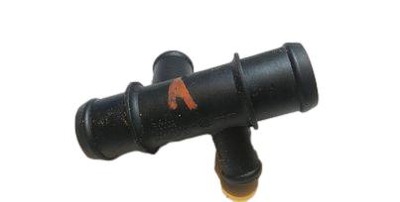 Vw audi шланг труба wody 7n0121087a фото №1