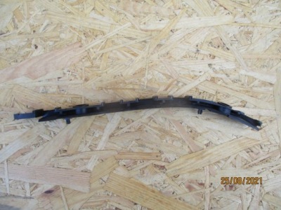 Mercedes b-klasa w246 направляющая бампер правый задний фото №1