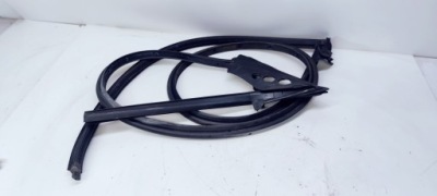 Прокладка дверь правая audi a5 8t coupe 8t0837912 фото №1