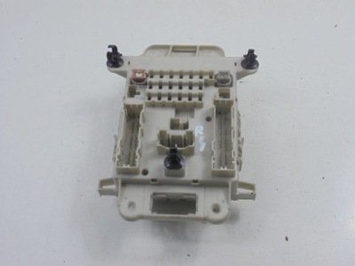 Toyota rav4 ii aca zca коробка предохранителей фото №1