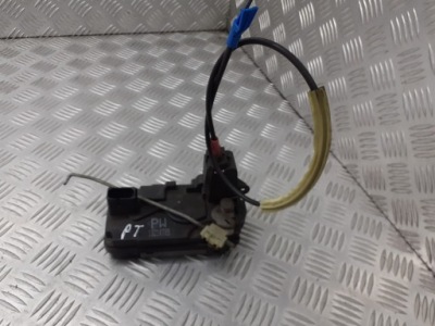 Замок дверь правый задняя opel zafira b 13210739pw фото №1