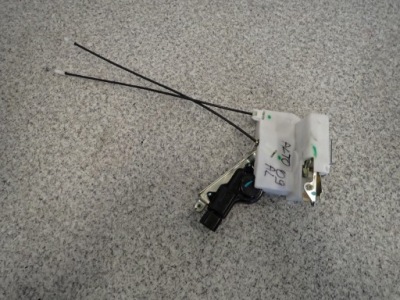 Suzuki alto 09- pixo замок дверь задний левый фото №1