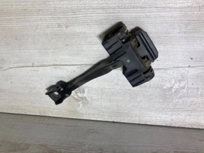 Bmw 1 f20 f21 2017 ограничитель правый задняя фото №1