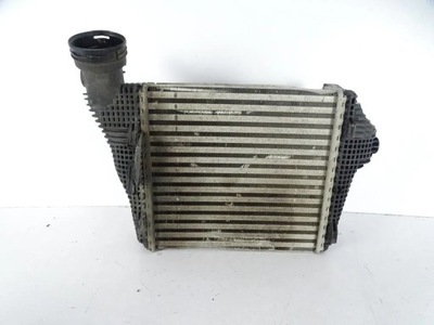 Porsche macan 2012 95b интеркулер правый фото №1