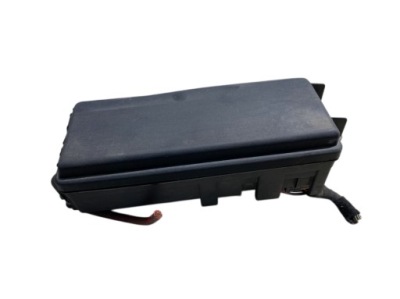 Коробка запобіжників signum 1.9 cdti 13205799 фото №1