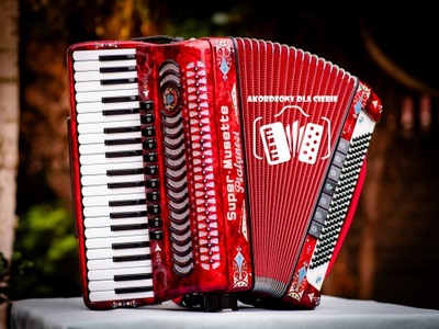 Akordeon Piatanesi Super Musette 120 basów 4 chóry
