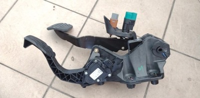 Педаль педалі clio v arkana автоматична коробка передач 180108467r фото №1