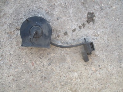 Клапан вакуумa egr a4 a5 2.0tfsi 037906283c фото №1