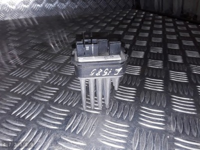 2000 opel astra реле 90566802 фото №1