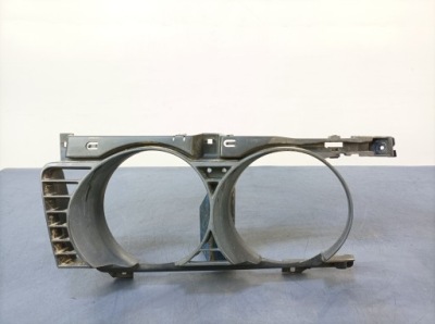 Bmw 5 e34 накладка фара правого 8148312 фото №1