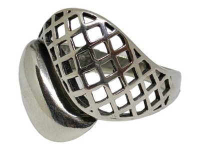 Srebrny pierścionek pr.925 3,78g r.19