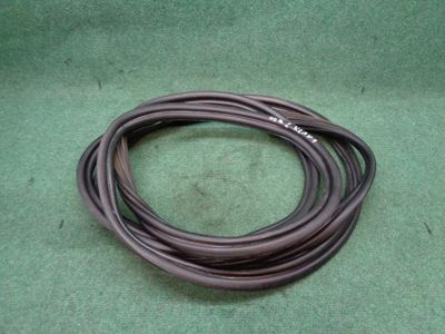 Прокладка кузовная крышки fiat doblo 2 ii opel combo d 2010- задняя фото №1