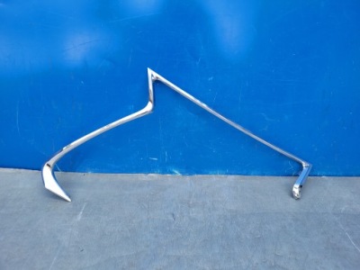 Lexus is200t is300h is300 рестайлінг  2017-2020 17-20 рамка решітка бампера хром фото №1