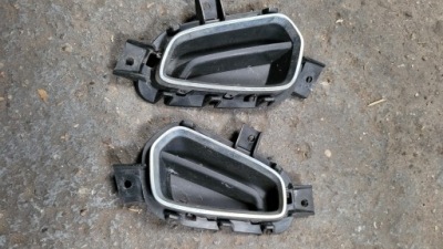 Решётка бампера заглушка volvo v40 cross country 31407764,31407765 фото №1