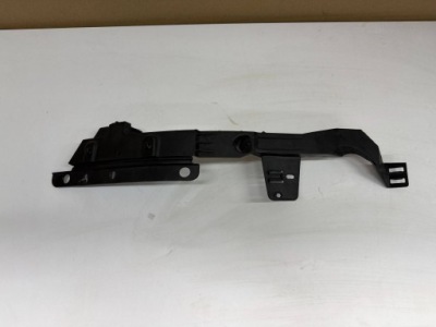 Напрямна лампи ліва сторона opel astra j iv 13287641 фото №1