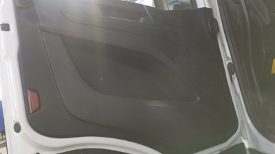 Оббивка двері лівих iveco s-way 2020- фото №1