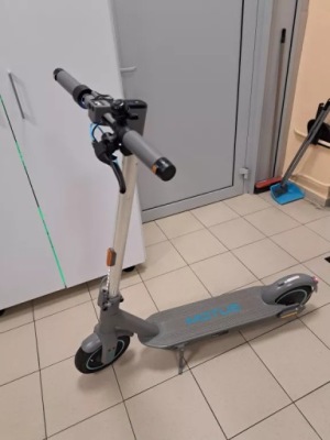 HULAJNOGA ELEKTRYCZNA MOTUS SCOOTY 10 PLUS