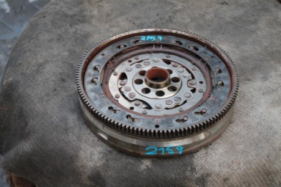 2159. колесо двухмассовый vw t6 03n105266h фото №1