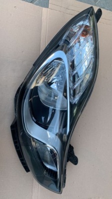 Hyundai ix20 2011- лампа правая обычная перед фото №1