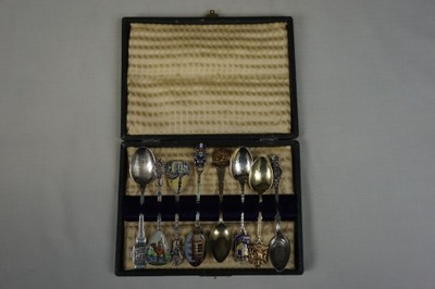 Stare łyżeczki łyżki kolekcjonerskie emaliowane emalia w pudełku srebro