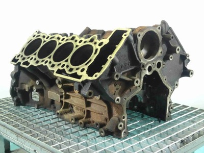 Блок двигателя range rover iii l322 v8 na stolik фото №1