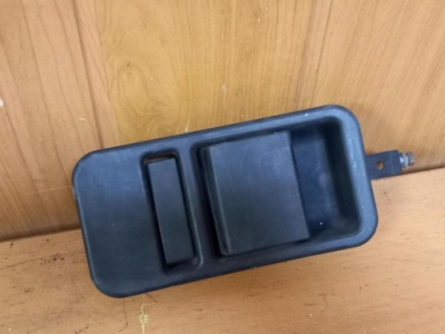 Ручка внутренняя дверь правый задний  iveco daily iv pom14525 06-12 фото №1