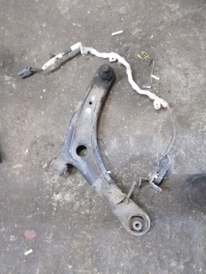 Важіль правий перед citroen c4 aircross фото №1