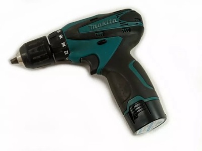 MAKITA WKRĘTARKA 10,8V DF330D