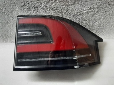Tesla x лампа правая задняя фото №1