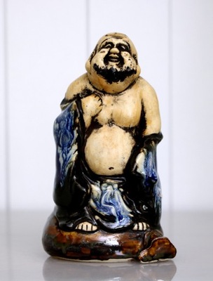 XIX wiek figurka z porcelany Szczęsliwy Budda Japonia sygnowana