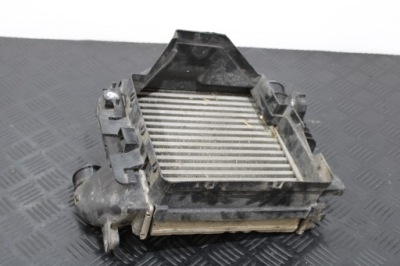 Радіатор інтеркулер 9675627980 opel grandland x фото №1