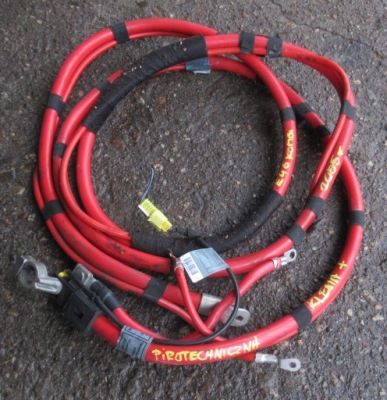 Bmw e46 2.0 d клема піротехнічна плюсова фото №1