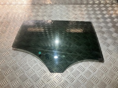 Скло двері правий задній mercedes gla x156 фото №1