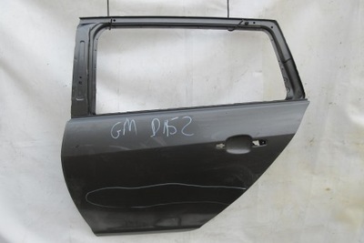 Opel insignia a kombi двері лівий задня фото №1