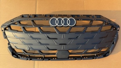 Решітка радіатора audi a3 8y0 e-tron lift czarna фото №1