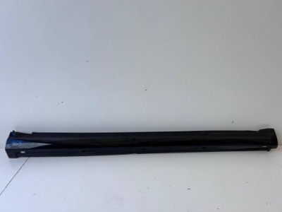 Mercedes a 169 рестайлинг  молдинг порог правая 1696102008 оригинал фото №1